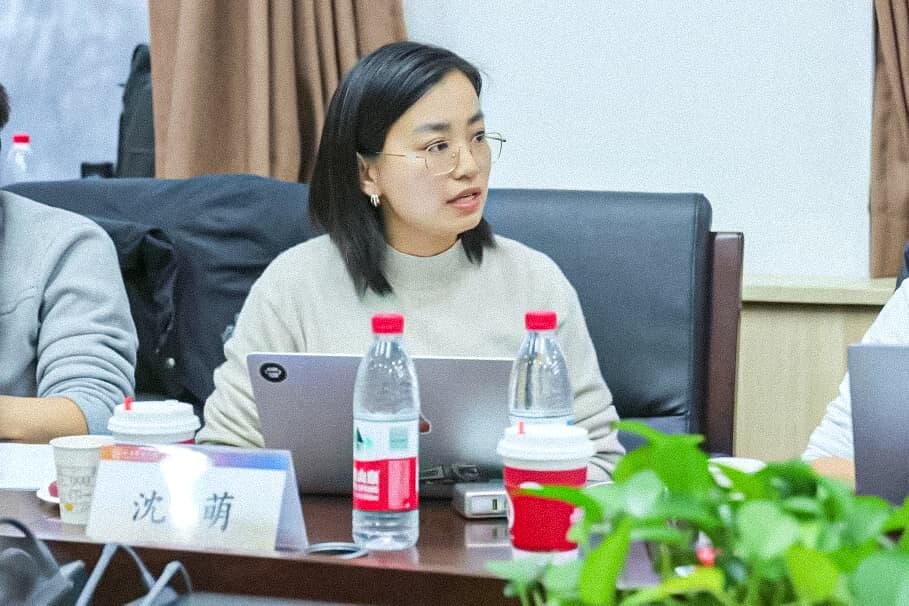 11“驶向未来:自动驾驶的法律挑战与制度供给” 专题研讨会顺利举行.jpg