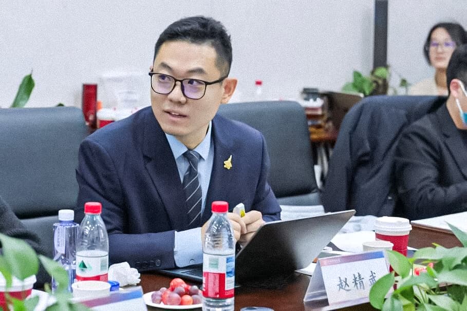 12“驶向未来:自动驾驶的法律挑战与制度供给” 专题研讨会顺利举行.jpg