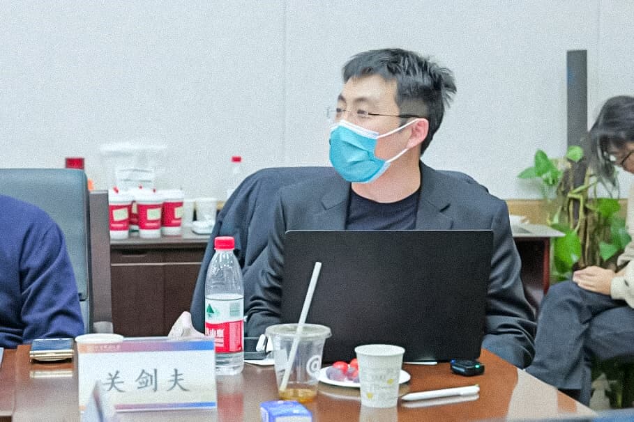 16“驶向未来:自动驾驶的法律挑战与制度供给” 专题研讨会顺利举行.jpg