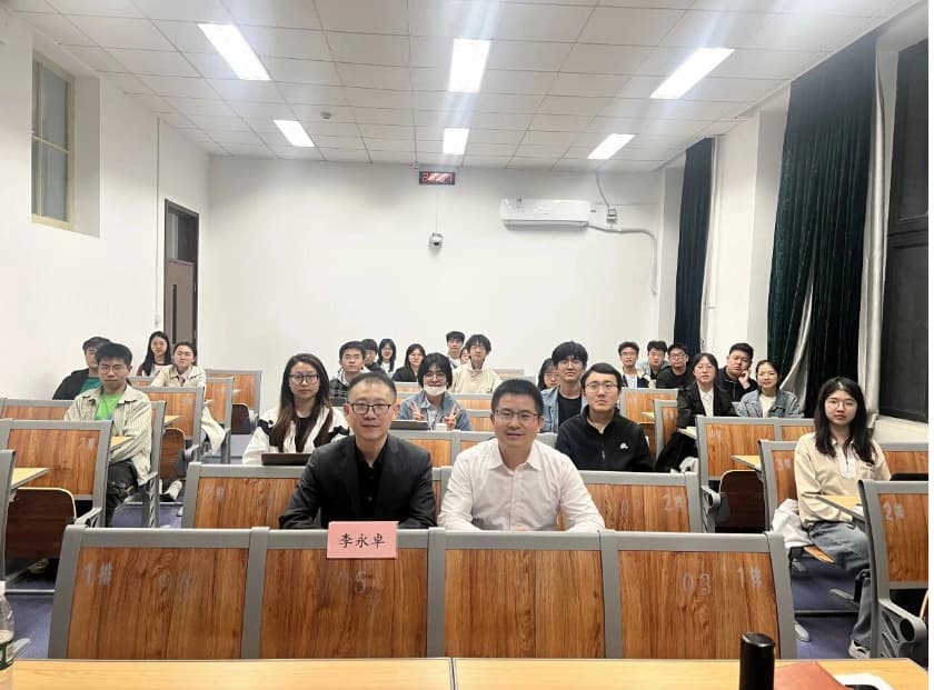 2中国农业大学“法·经系列实务论坛”邀请盛廷数据资产部负责人李永卓开展专题授课.jpg