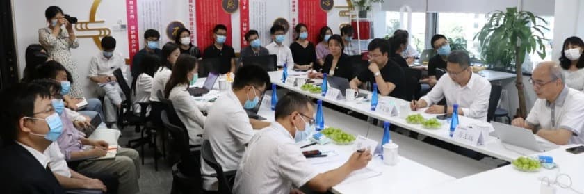 3北京市律师协会惩戒委员会副主任方志远为盛廷律师做专题授课.jpg