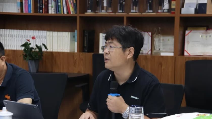 5北京市物权法学研究会成功举办《农村集体经济组织法(草案)》(征求意见稿)研讨会.jpg